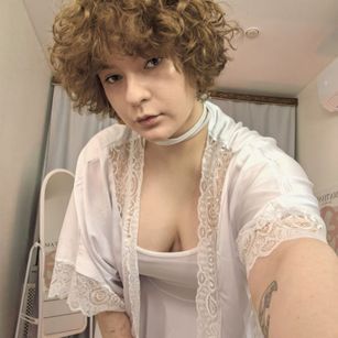 Model - Melissa naked