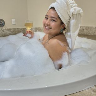 Model - Dyana_Gomez BBW