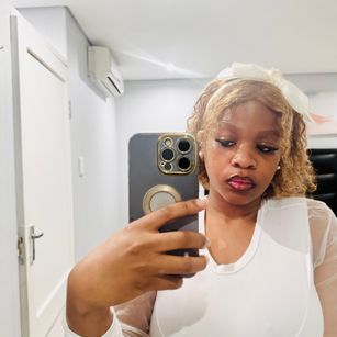 Model - Catalia536 Ebony