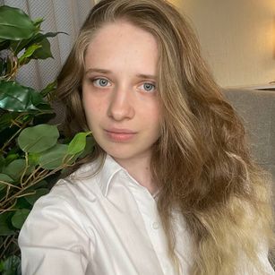 Model - Camilla hairy