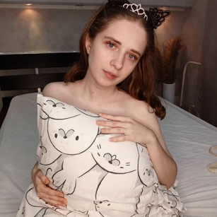 Model - Camilla skinny