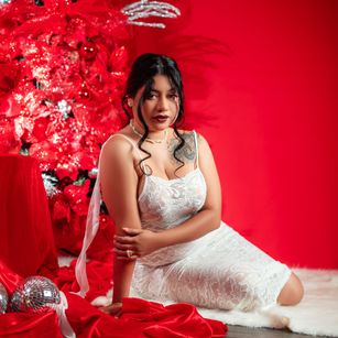 Model - AlexaRiios feet