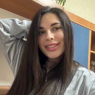 Model - BlackSky striptease