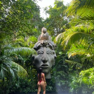 Model - LindaDavis dildo