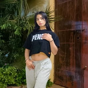 Model - KatherinJohns 18