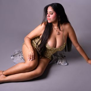 Model - Sienna Bell blowjob