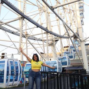 Model - Sienna Bell flirt