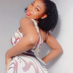 Model - Jessica sucktoy