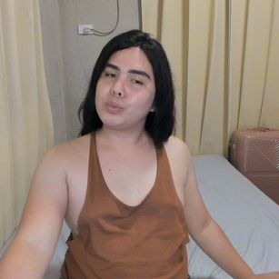 Model - TSNica22bigone ladyboy