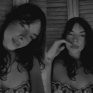 Model - VillamizarAlisha feet