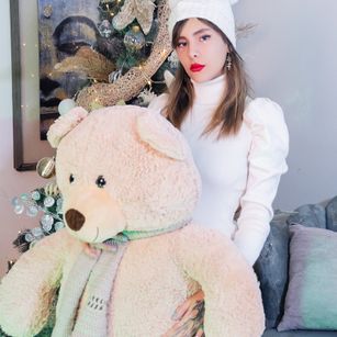 Model - NathalyJohns webcam