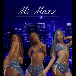 Model - Goddess Maxx transgender