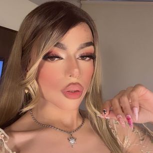 Model - nicolette tay bigass