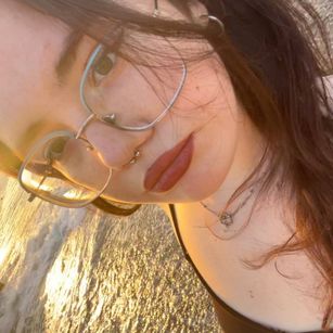 Model - Betty mistress