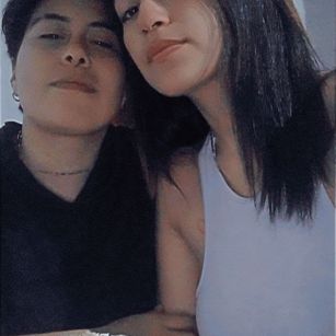 Model - AnnieAndReach feet