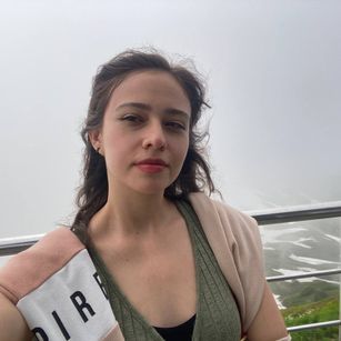 Model - Erica stockings