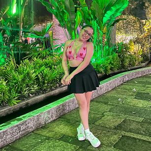 Model - Lanna Renner bisexual