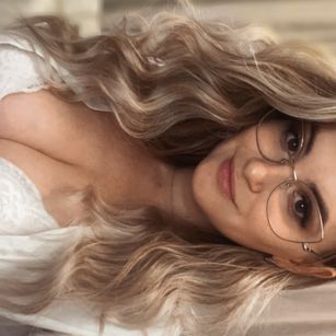 Model - Katy_Kryshtov saxy