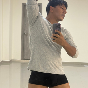 Model - yaoiboy Ebony