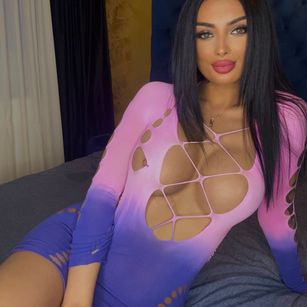 Model - SashaBae dirtytalk