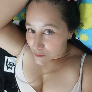 Model - Madeline Sade tits