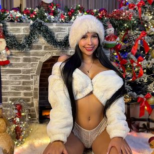 Model - Naty Janssen young