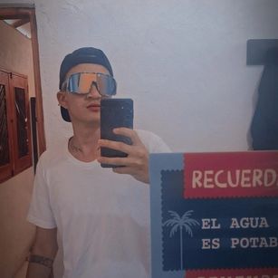 Model - jack_hotson bigcock