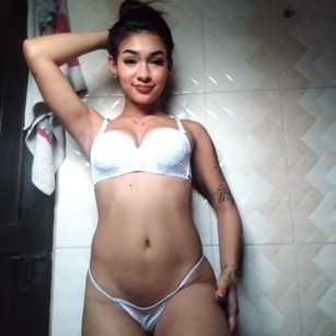 Model - SashaHans bigtits