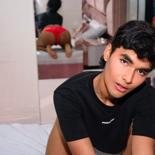 Model - LittleNito lovely