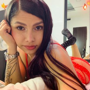 Model - Kim Luna bigboobs