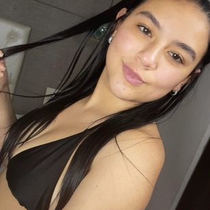 Model - Amy Ferreira teen