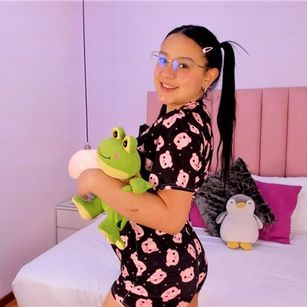 Model - Amy Ferreira roleplay