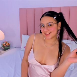 Model - Amy Ferreira teen