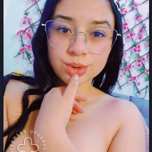 Model - Amy Ferreira blowjob