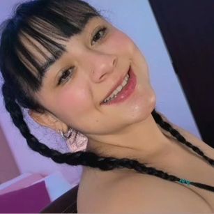 Model - Amy Ferreira teen