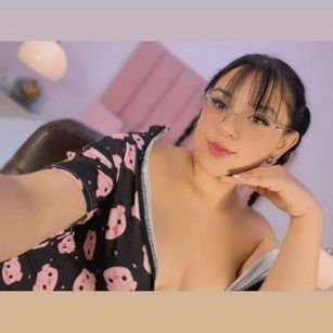 Model - Amy Ferreira squirt