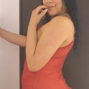 Model - Amy Ferreira feet