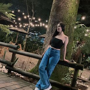 Model - ArianaAndDave colombia