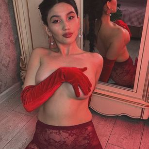 Model - Iris_on_cam squirt