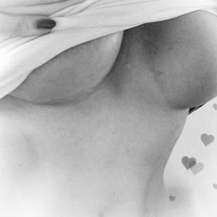 Model - Rebelrose blowjob