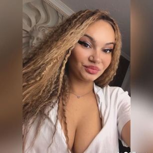 Model - DaliaHaven squirt