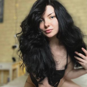 Model - Viviana Vivia blowjob