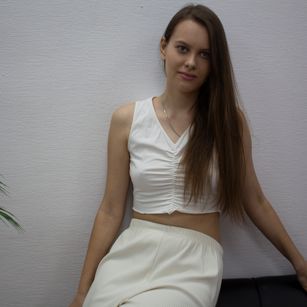 Model - AyumiNevill striptease