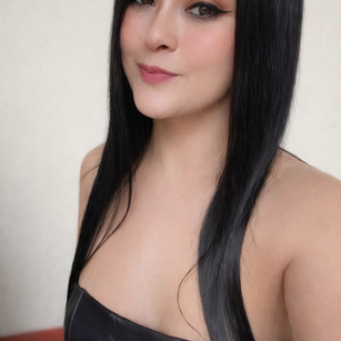 Model - Hanny deepthroat