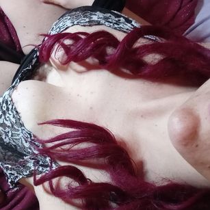 Model - loingoio squirt