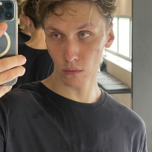 Model - Adri bigcock