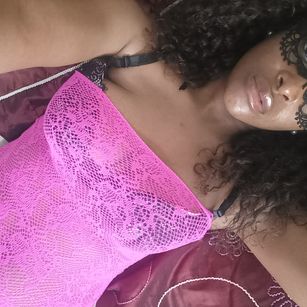 Model - NiaRyder sexy