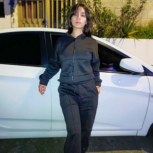 Model - KatherinJohns 18