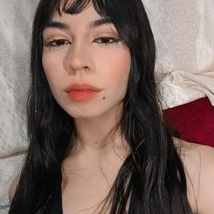 Model - KatherinJohns 18