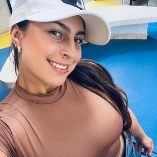 Model - Mia_fox3 pussy